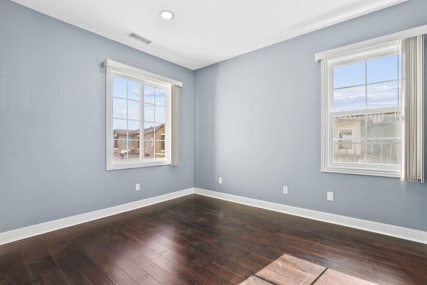 Building Photo - 11507 Verona Dr