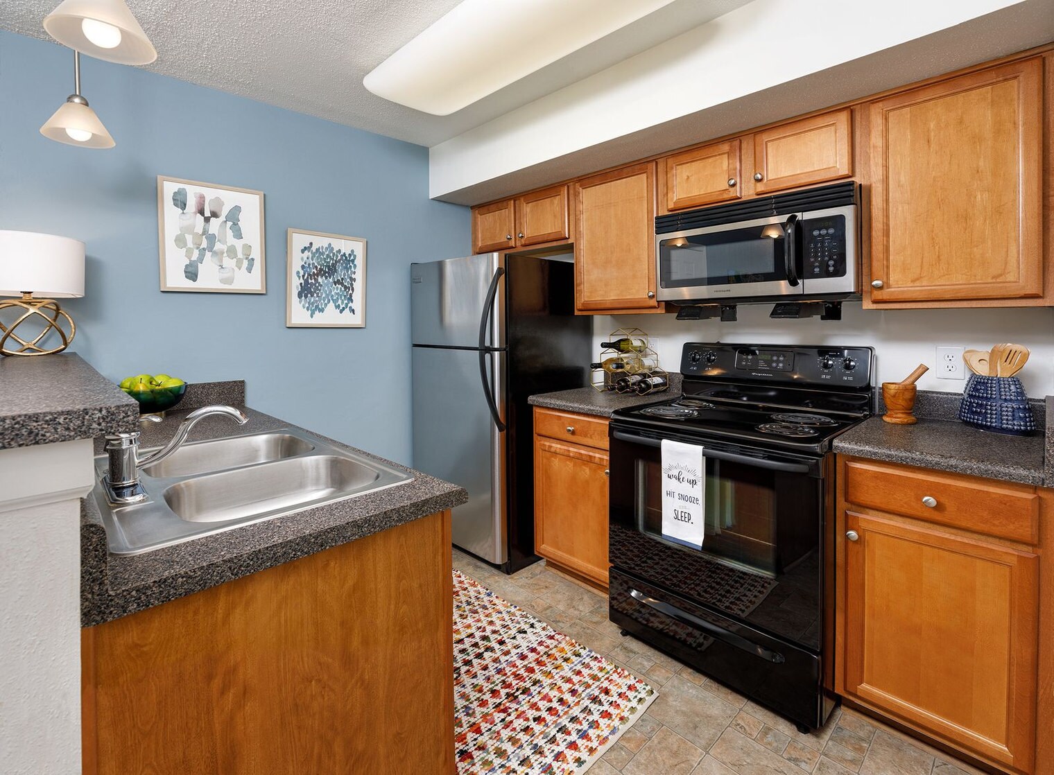 Building Photo - 121 Garris Dr