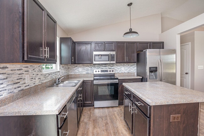 Building Photo - 1157 Gemstone Pointe Dr