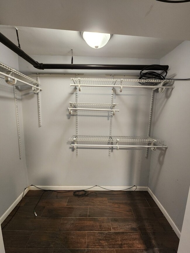 Building Photo - 3055 N Lockwood Ave