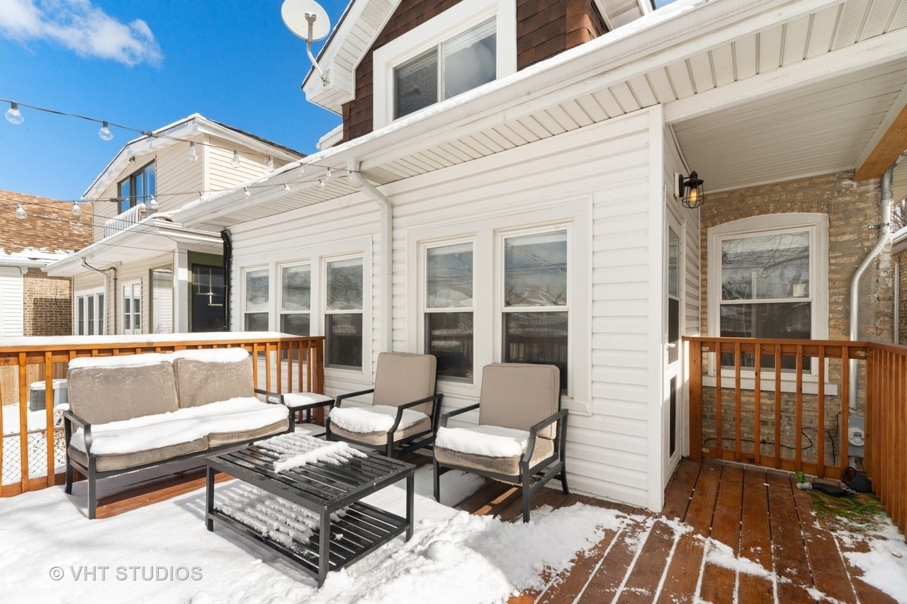 Building Photo - 3018 N Kostner Ave