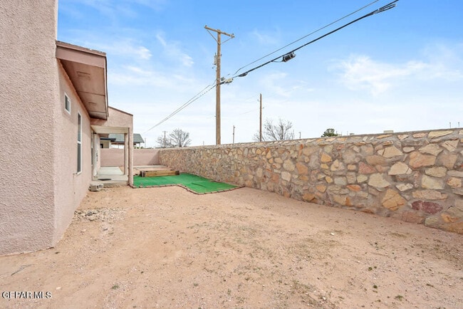 Building Photo - 11564 Jamaican Palm Dr