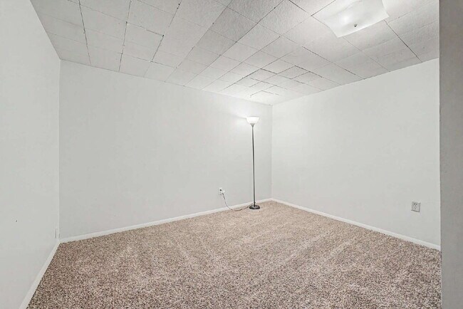 Building Photo - 2519 Danbury Dr