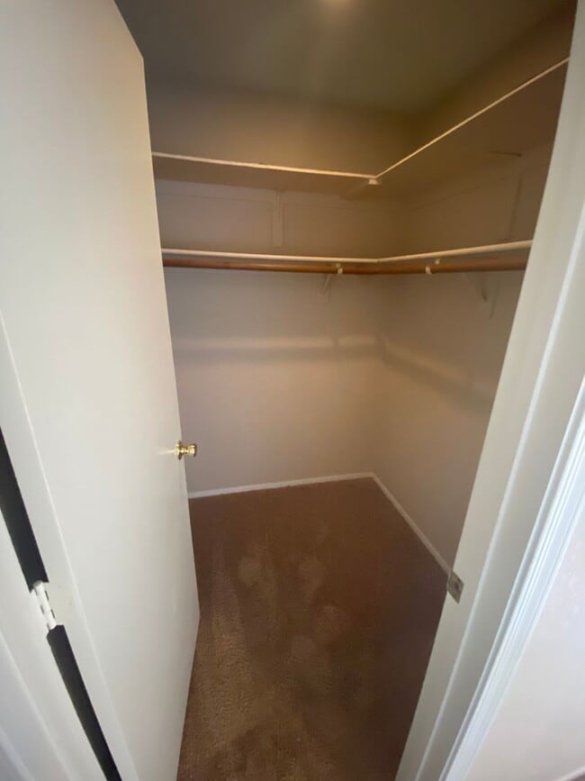 Building Photo - 6859 Tamarus St