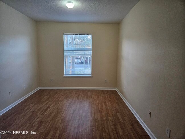 Building Photo - 7801 Point Meadows Dr