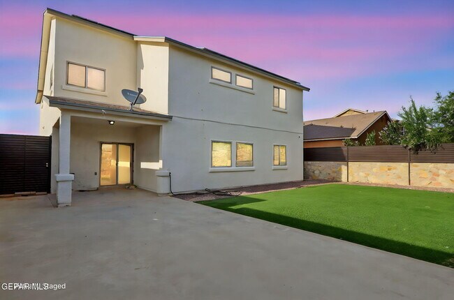 Building Photo - 14832 Bert Cameron Ave