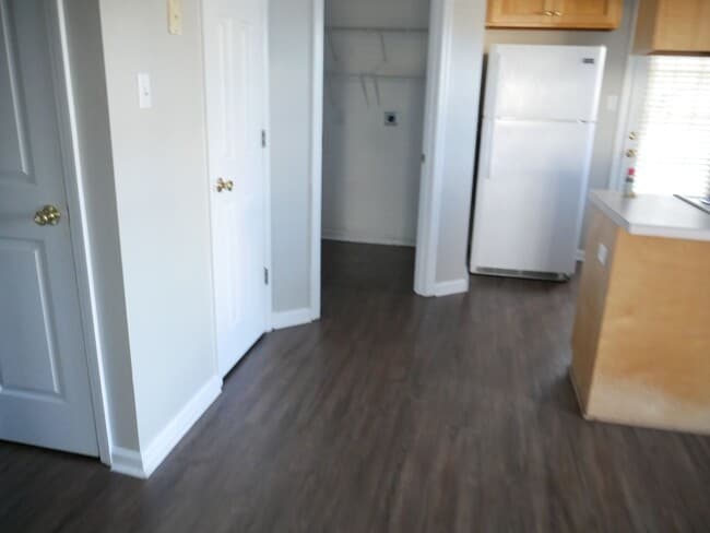 Building Photo - Three bedroom!