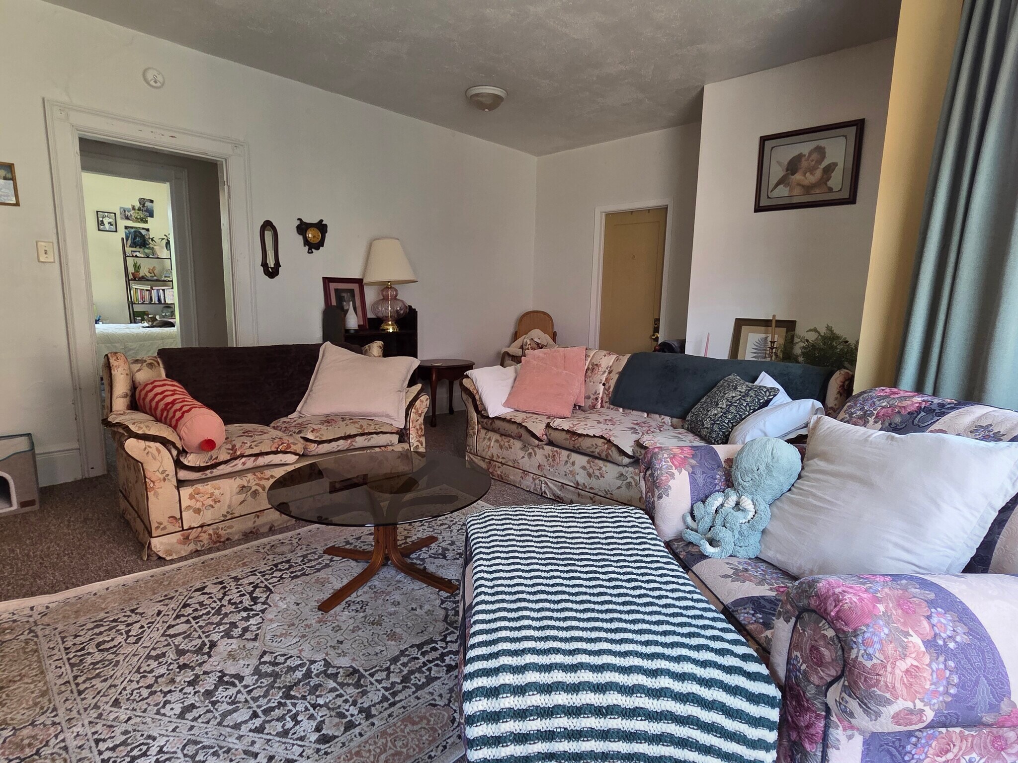 Building Photo - 165 W Broadway St