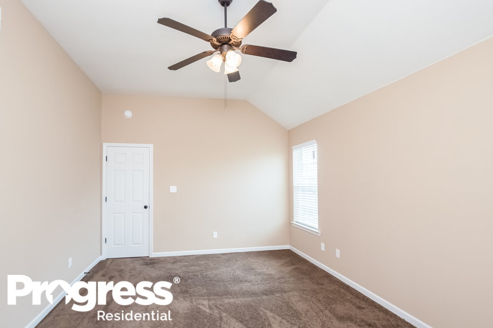 Building Photo - 8985 Gavin Dr