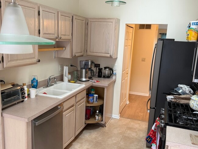 Building Photo - 2674 S Embers Ln