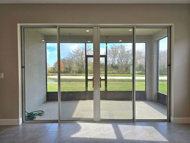 Building Photo - 5431 Arlington River Dr.