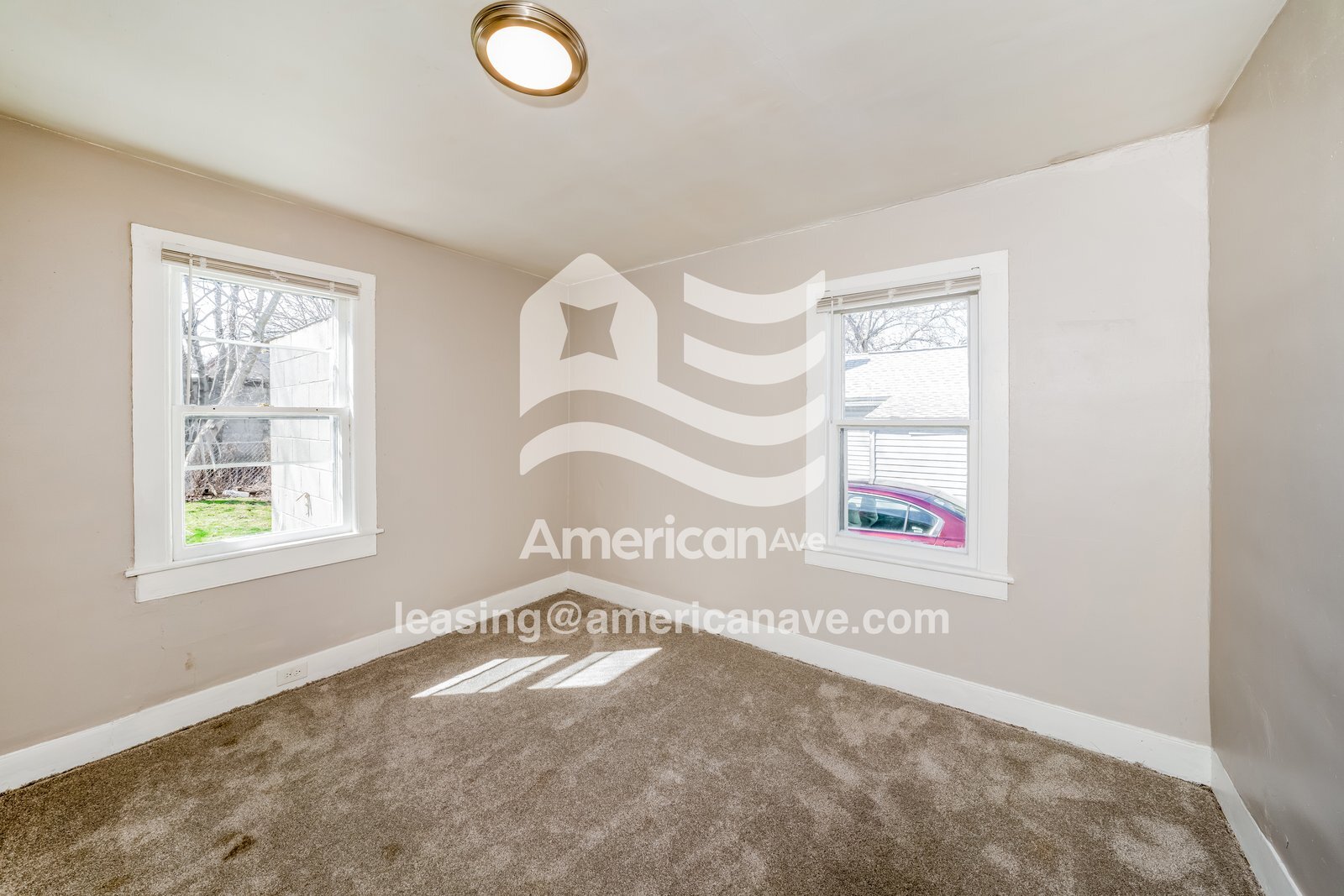 Building Photo - 709 W Broad St