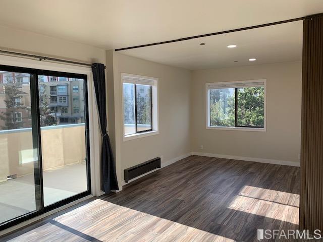 Building Photo - 1090 Main St