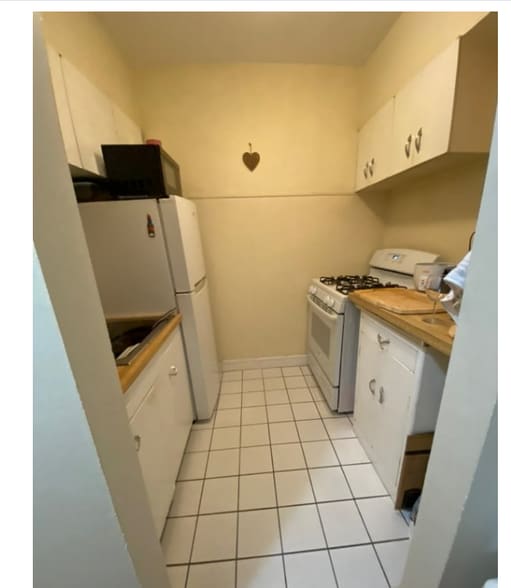 Building Photo - 250 Commonwealth Ave