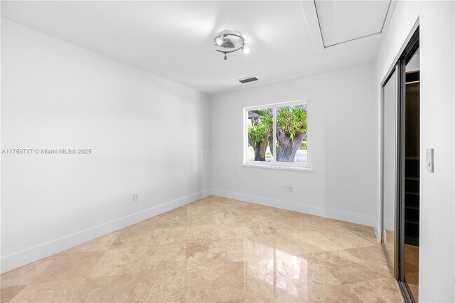Building Photo - 14321 SW 78th Ct
