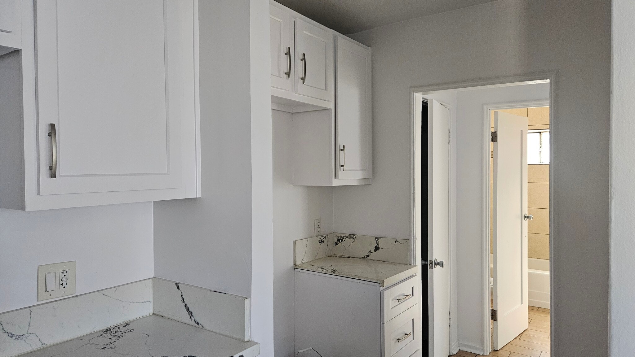 Kitchen - 1518 W 85th St