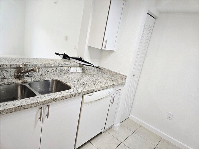 Building Photo - 15410 SW 284th St