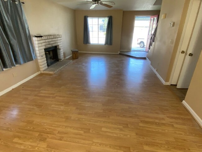 Building Photo - 3051 Ironwood Ct