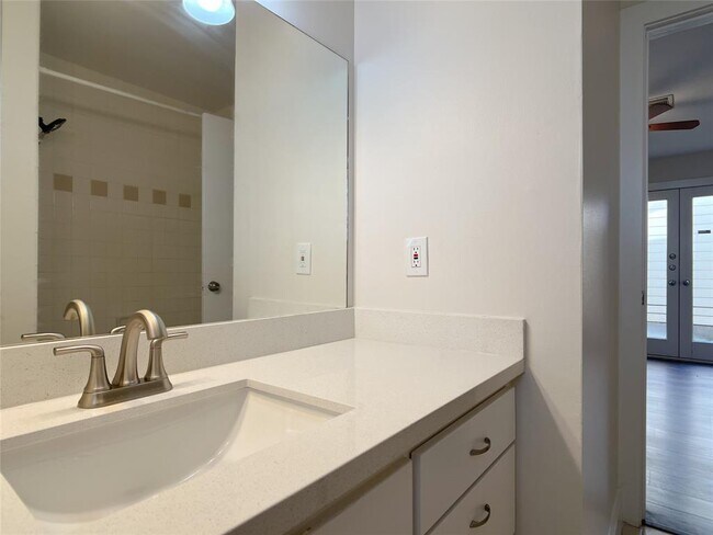Building Photo - 5899 Fairdale Ln