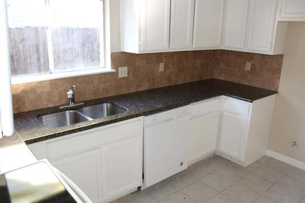 Building Photo - 8615 Riverside Walk Ln