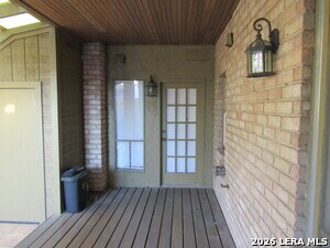 Building Photo - 3678 Hidden Dr