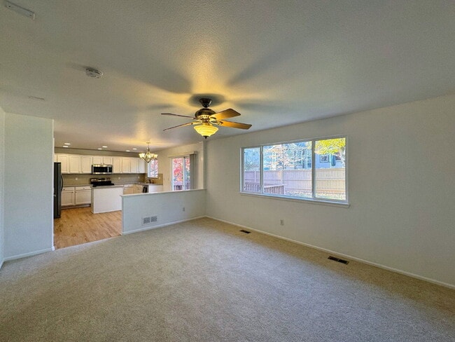 Building Photo - 4788 Laurelglen Ln