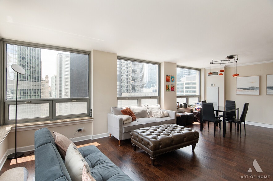 Building Photo - 440 N Wabash Ave