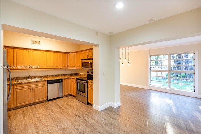 Building Photo - 5451 SW 80th St