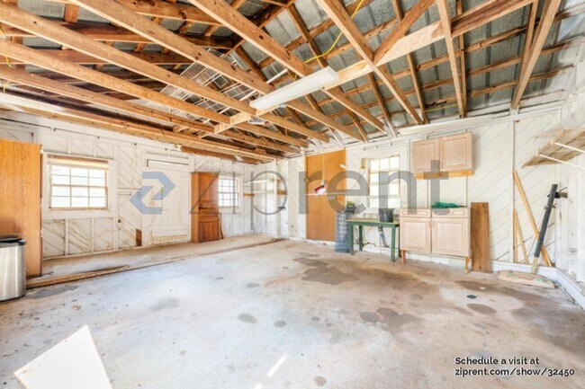 Building Photo - 645 GA-49