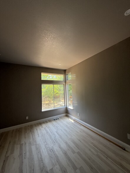 Building Photo - 290 San Leon Dr