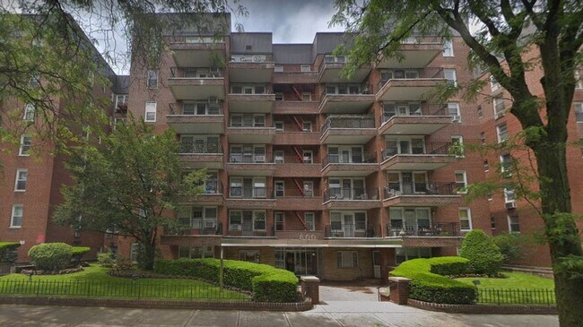 Building Photo - 800 Ocean Pkwy
