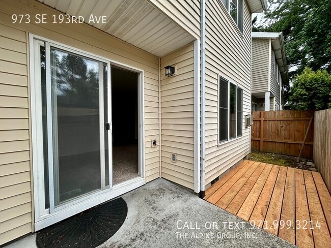 Building Photo - 973 SE 193rd Ave