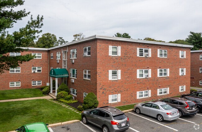 Sovereign Saxony Apartments Framingham Ma Apartment Finder
