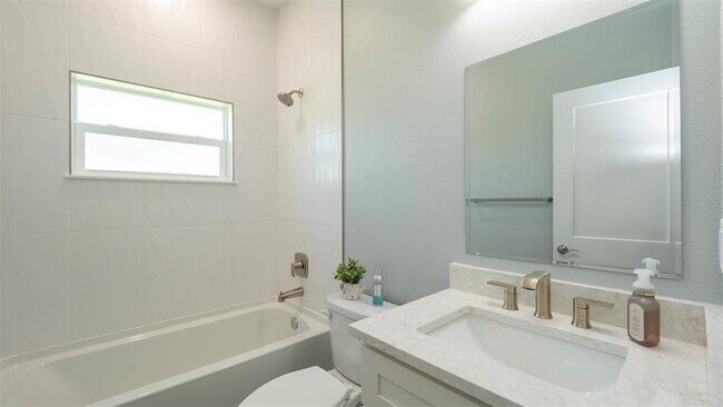 Building Photo - 6454 Freeport Dr