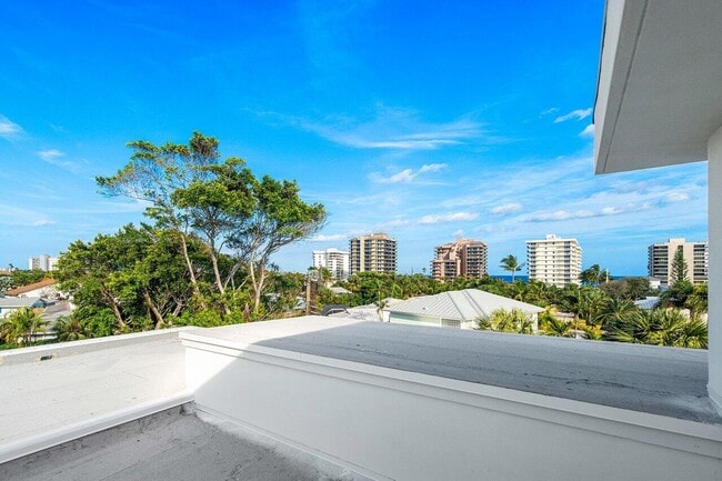 Building Photo - 13480 US-1