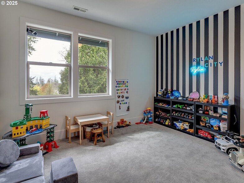Building Photo - 9709 SW West Haven Dr