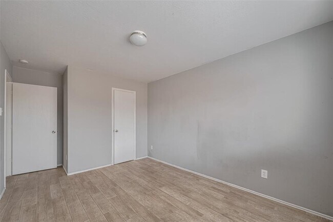 Building Photo - 9926 Myrtle Field Ln