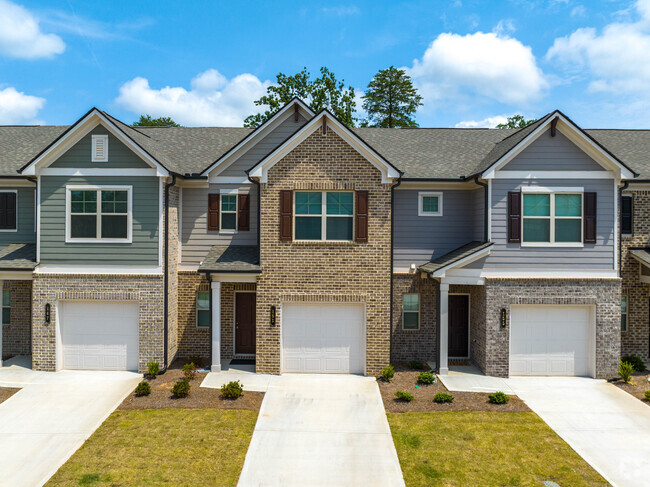 Building Photo - Covey Homes Bluffs