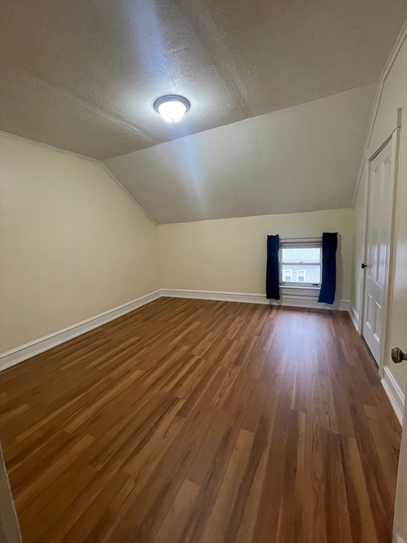 Building Photo - 709 Maple St