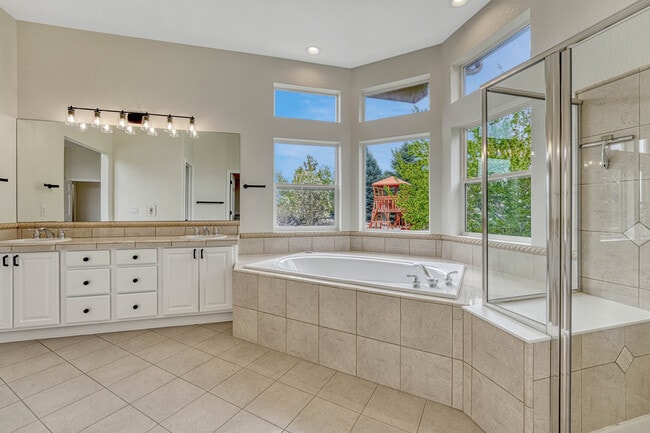 Building Photo - 11700 Coeur D Alene Dr