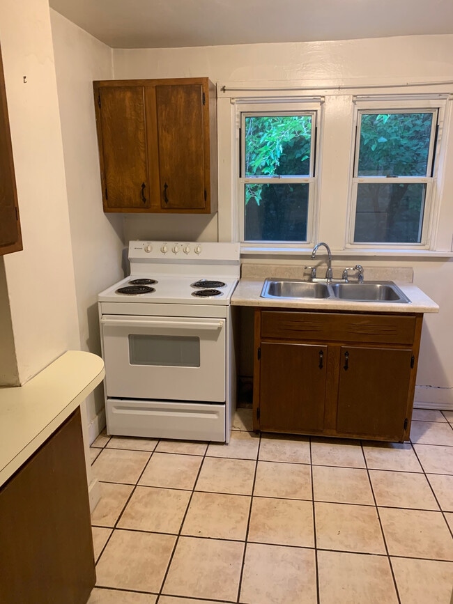 Building Photo - 1831 Morningside Ave