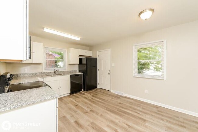 Building Photo - 4240 Cody Dr