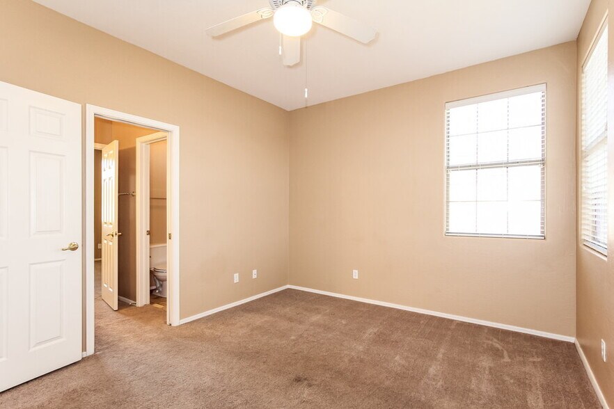 Building Photo - 6932 W Briles Rd