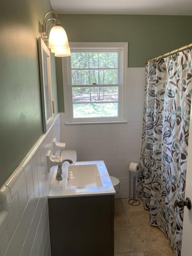 Building Photo - Beautiful Brick Ranch on Expansive Private Lot Near Athens