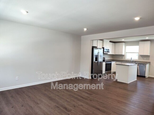 Building Photo - 5850 Granbury Dr