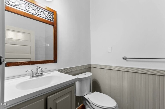 hall bath - 304 Linden Avenue