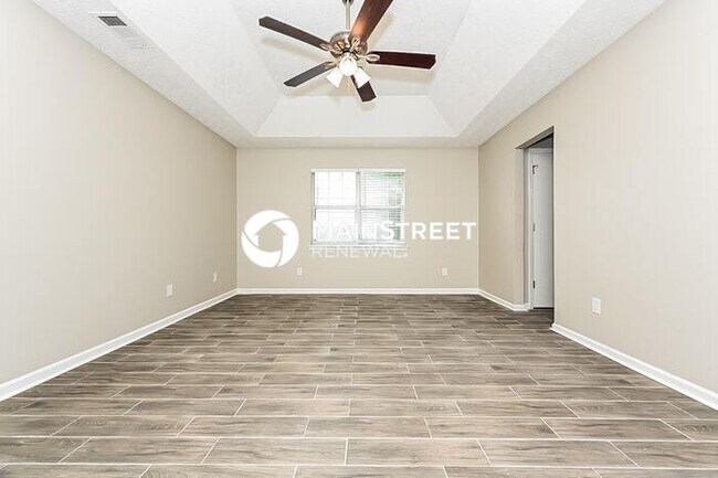 Building Photo - 3 Bedroom Pet-Friendly Home in Jonesboro, GA with Main Street Renewal