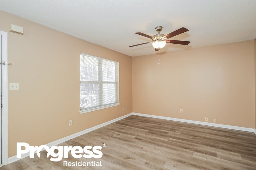 Building Photo - 313 Tramore Pass