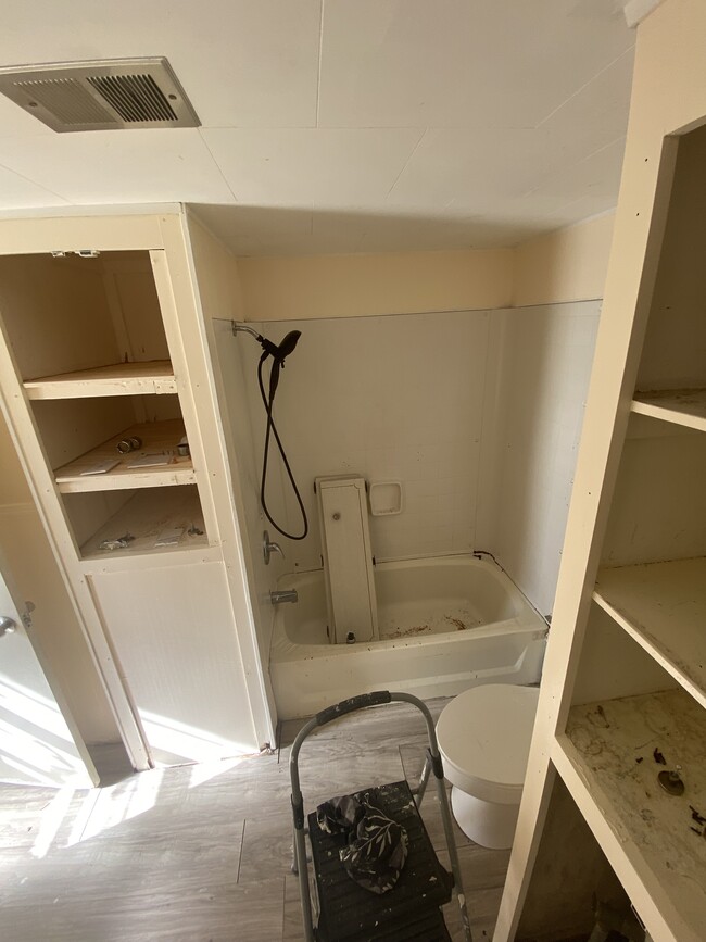 Building Photo - 3220 Sonnet Rd