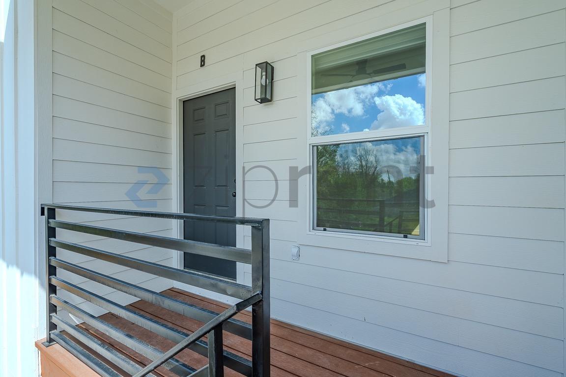 Building Photo - 303 Cartersville St